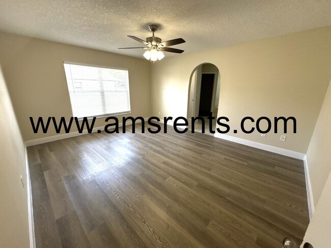 Building Photo - 1080 Hali Ridge Ct