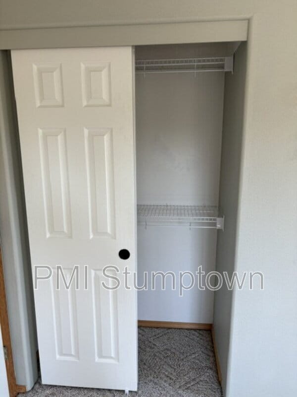 Building Photo - 14375 SE Oregon Trail Dr