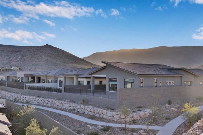 Building Photo - 11079 Rolling Vista Dr