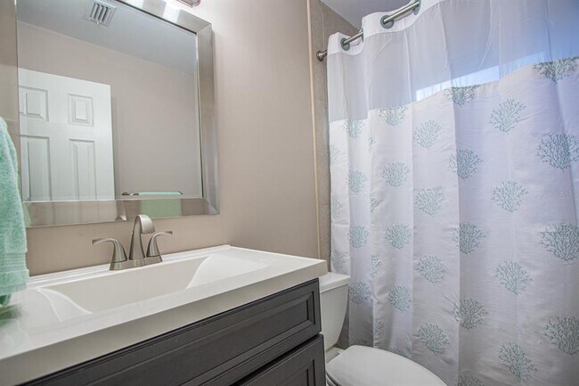 Building Photo - 7864 15th Way N