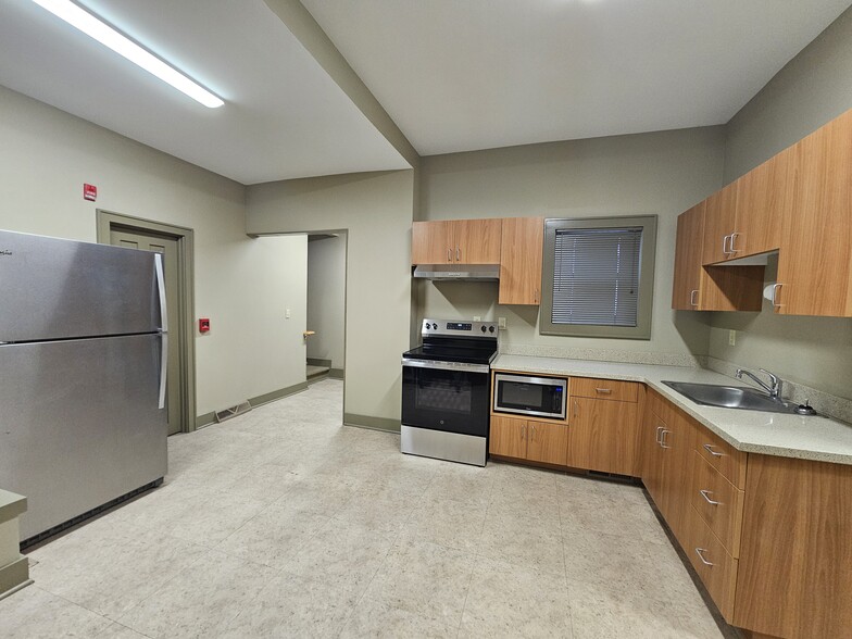 Kitchen - 206 N Charles St