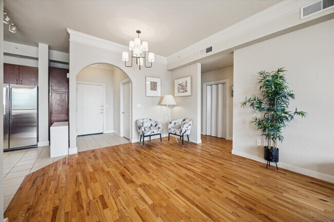 Building Photo - 3333 Allen Pkwy