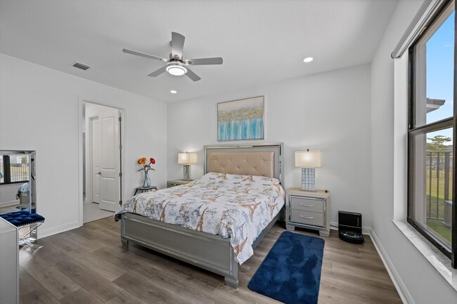 Building Photo - 4795 Sand Dollar Dr