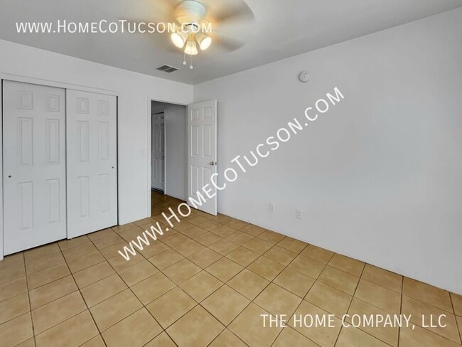 Building Photo - 428 E Geronimo Bluff Loop
