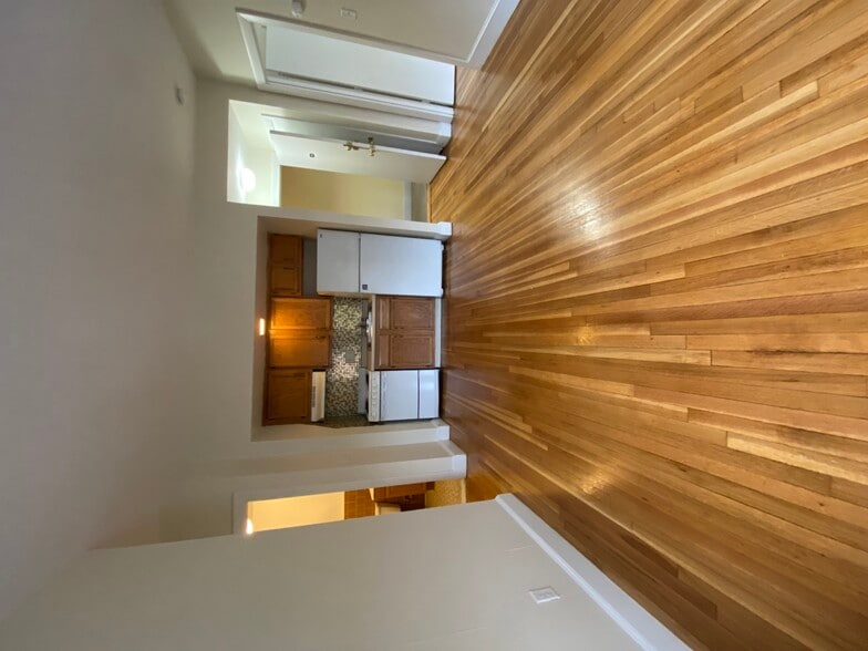 Building Photo - 33 Lancaster Terrace