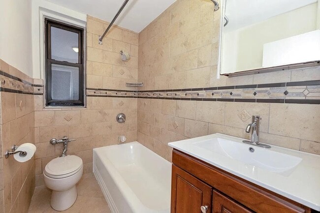 Building Photo - 445 W 240th St