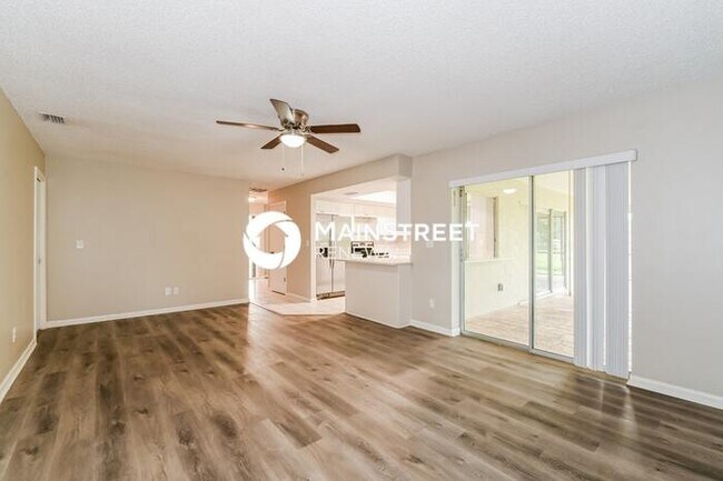 Building Photo - 3 Bedroom Pet-Friendly Home in Cape Coral, FL with Main Street Renewal