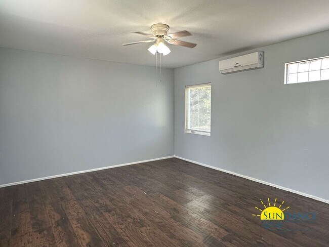 Building Photo - 8415 Tortuga St
