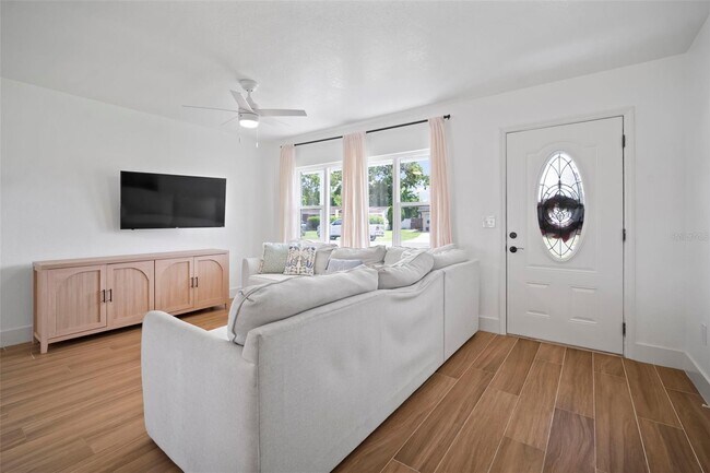 Building Photo - 7717 W Powhatan Ave