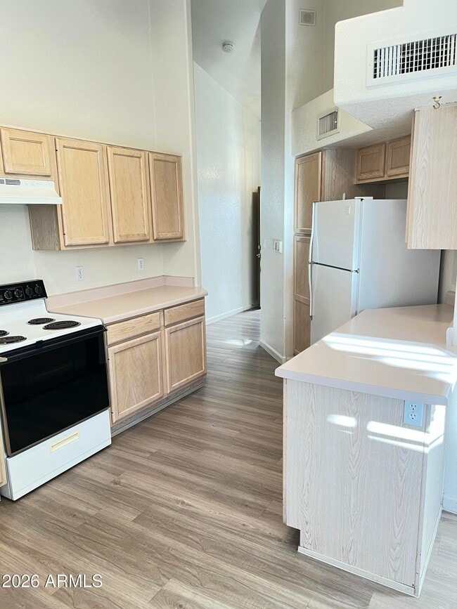 Building Photo - 1857 E McNair Dr