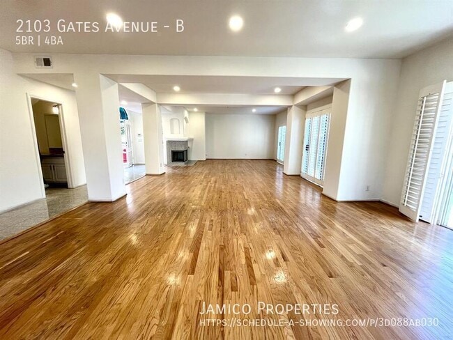 Building Photo - 2103 Gates Ave