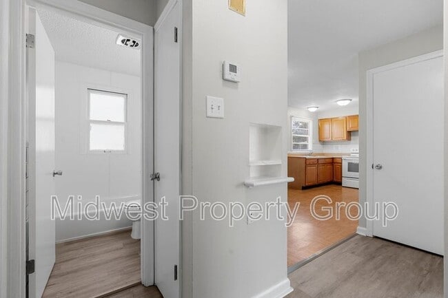 Building Photo - 662 Gleason Dr