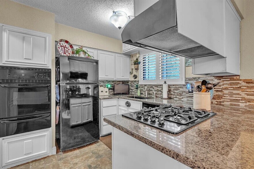 Building Photo - 2908 Nancy Cir