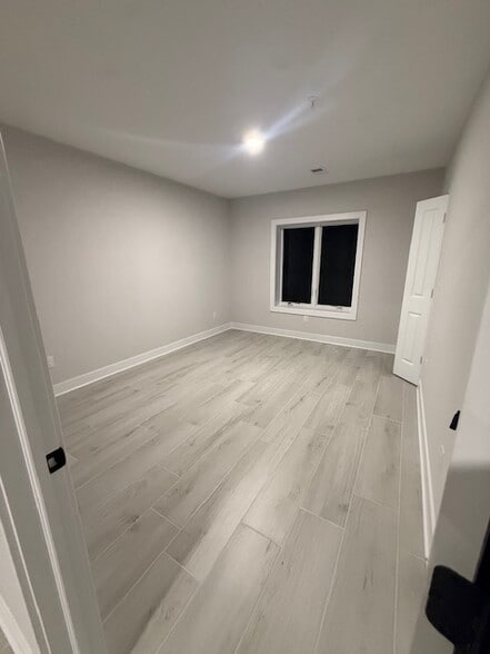 Unit 1 - Bedroom - 6009 Jefferson St