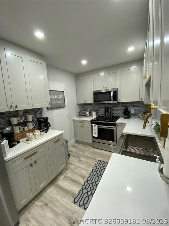 Building Photo - 4250 Galt Ocean Dr