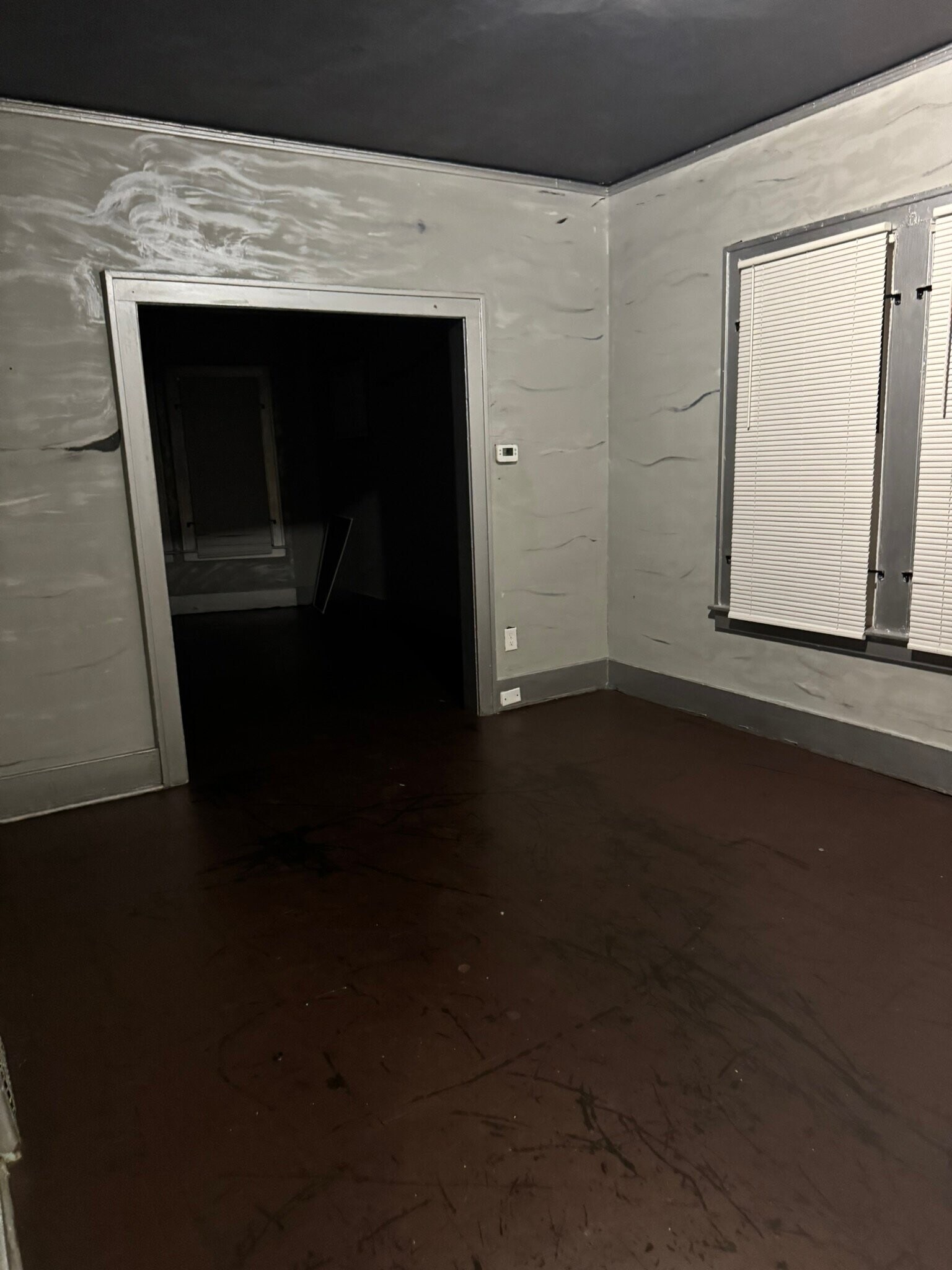 Building Photo - 5036 Dailey Ave