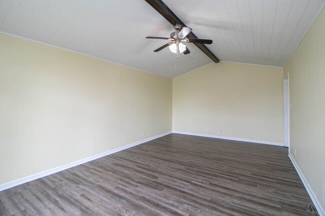 Building Photo - 329 Northridge Dr