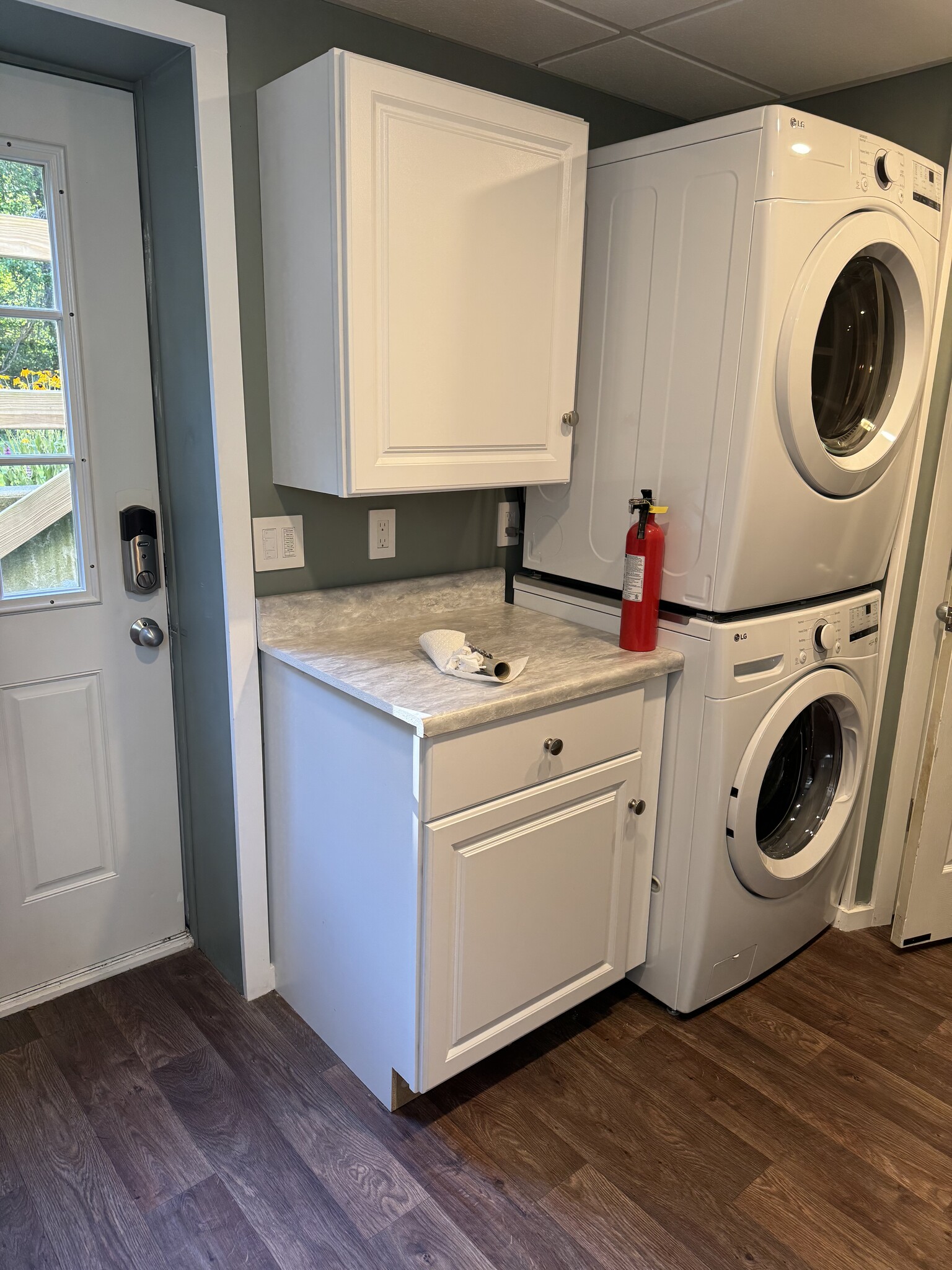 New washer and dryer not shared with us - 6 Yale Rd