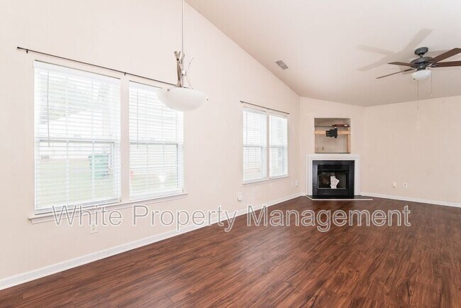 Building Photo - 2836 Oasis Ln