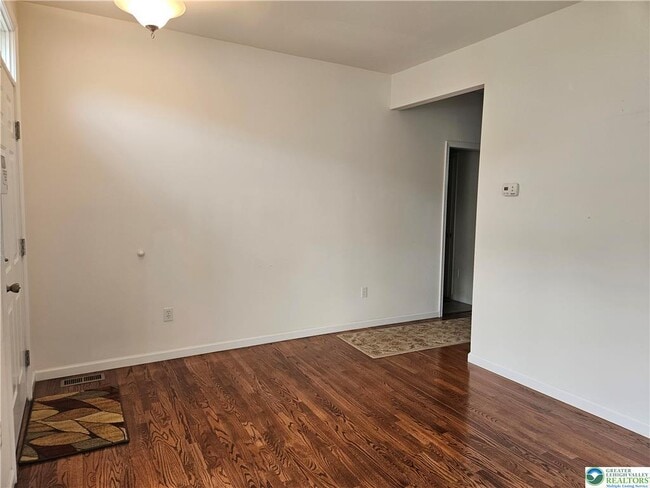 Building Photo - 311 Blue Sage Dr