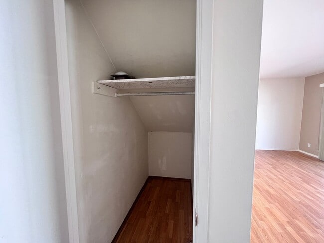 Building Photo - BRIGHT & SPACIOUS 3BD/2BA TOWNHOME IN PLEASANTON CA!!!