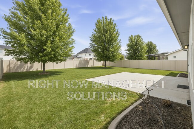 Building Photo - 6376 E Payson Dr