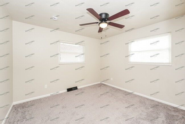 Building Photo - 707 Stanford Ave