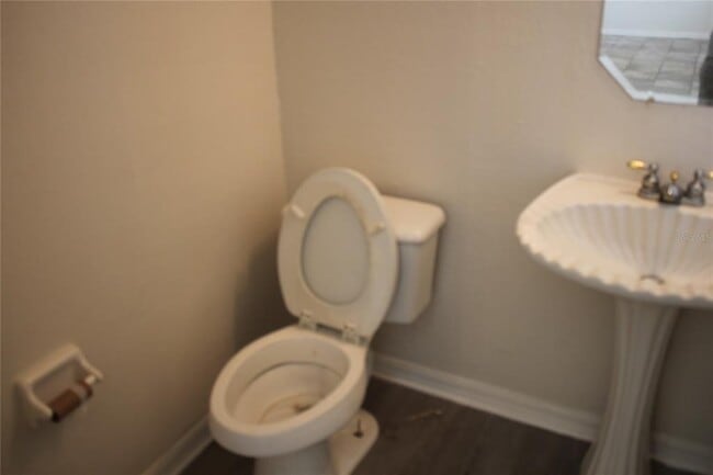 Building Photo - 1615 The Oaks Blvd