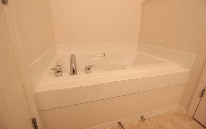 Master bath - 17236 SW Berkeley Ln