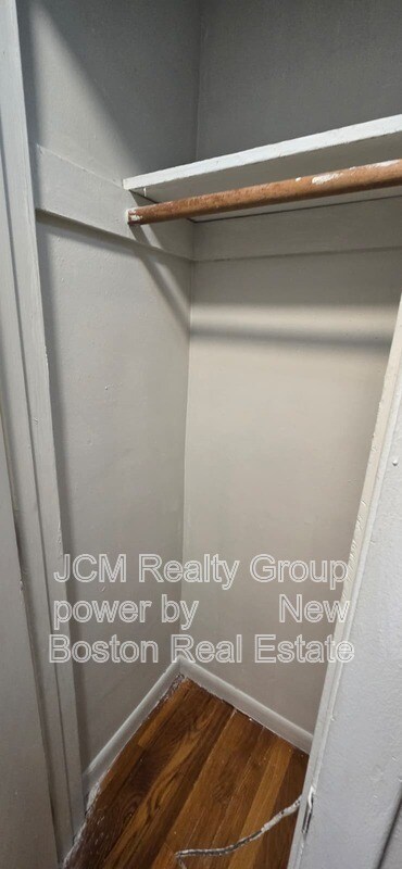 Building Photo - 572 Cummins Hwy