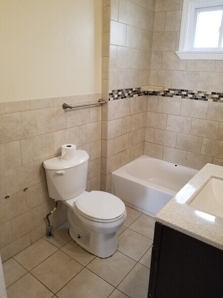 Bathroom - 34 Isabella Ave