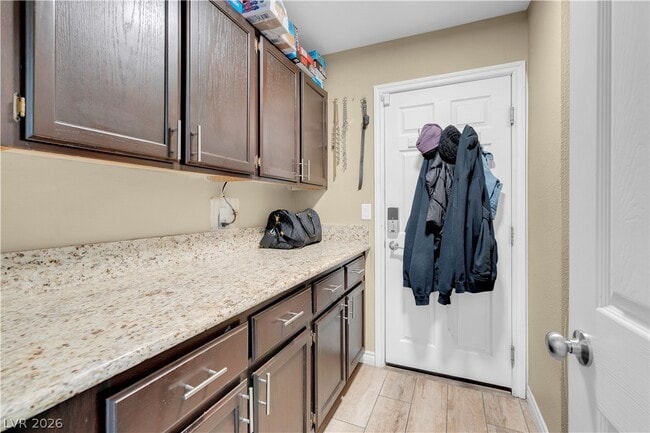 Building Photo - 3949 N Rhine Way