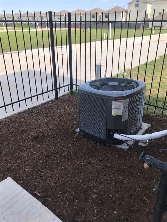 Building Photo - 11519 Main Cypress Dr