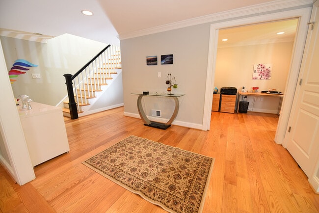 Building Photo - Luxurious Spacious and Bright , Gorgeous Potomac 6BR/4.5BA/2GAR Home - In Sought After Copenhaver