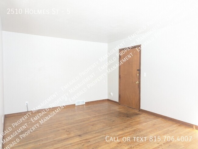 Building Photo - 2510 Holmes St