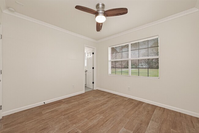 Building Photo - 25409 Pebble Dr