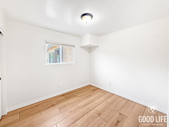 Building Photo - Upgraded 3BR/2BA Home with Garage, Driveway & Large Backyard – Paradise Hills!