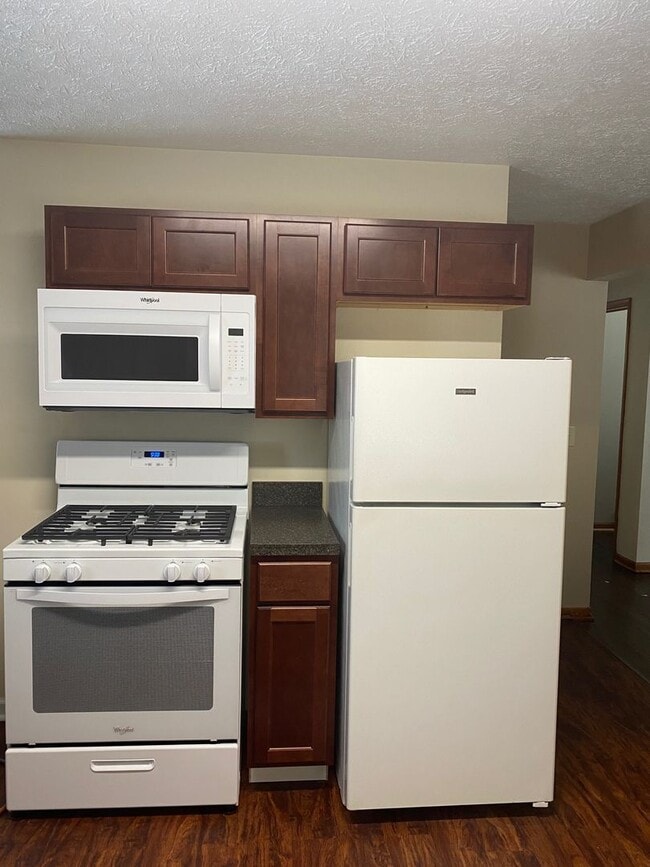 Building Photo - 817 Gary Ave SE