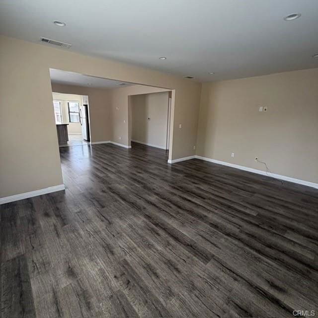 Building Photo - 701 S Glenoaks Blvd