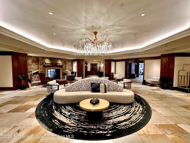 Building Photo - 415 E Dean St