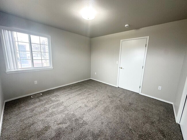 Building Photo - Fully renovated in 2025 2 bedroom, 2 bathroom ground floor apartment available soon.