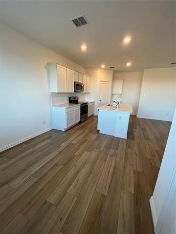 Building Photo - 124 Wyndemere Ln