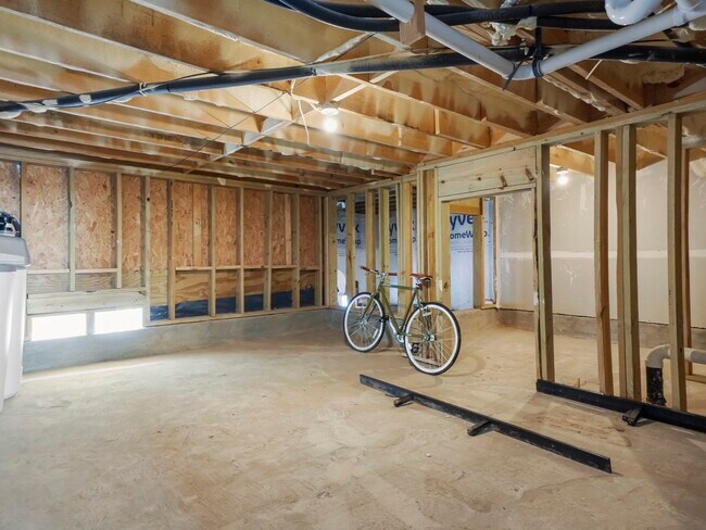 Building Photo - 1218 W 24th St