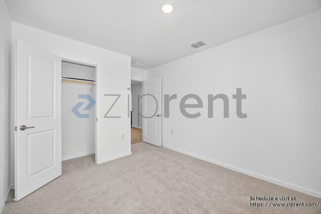 Building Photo - 8830 Pyron Pl