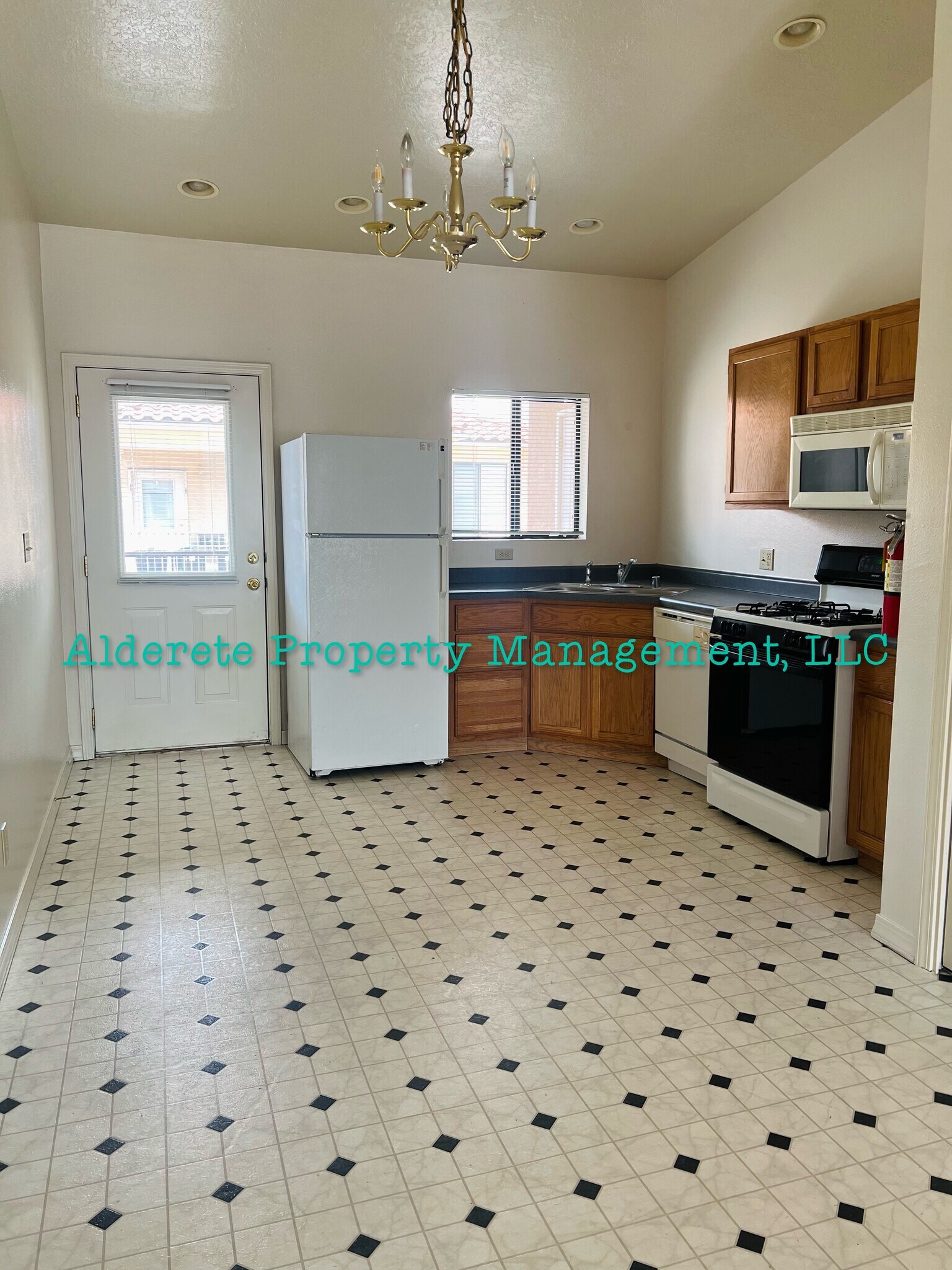 Building Photo - 4257 Sabana Loop SE