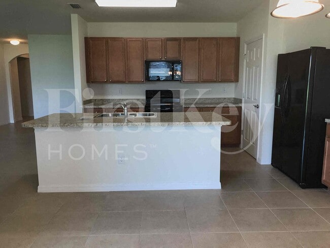 Building Photo - 1609 SW 25th Ln