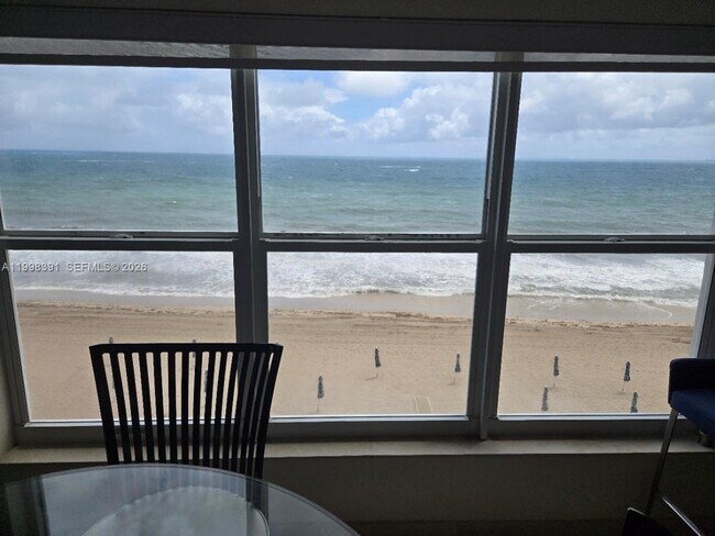 Building Photo - 3550 Galt Ocean Dr