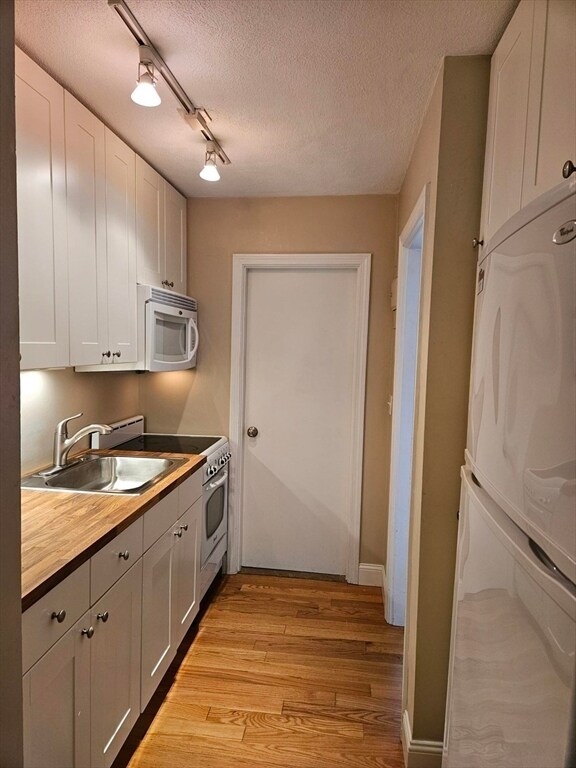 Building Photo - 43 Liberty Square Rd