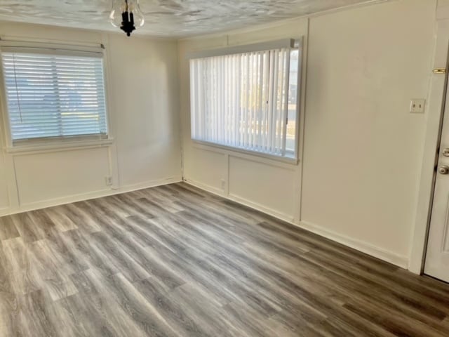 Building Photo - 133 W House