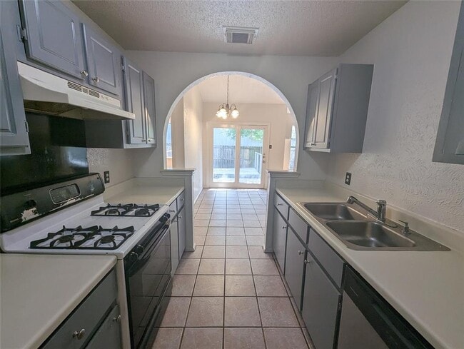 Building Photo - 4612 Borage Dr
